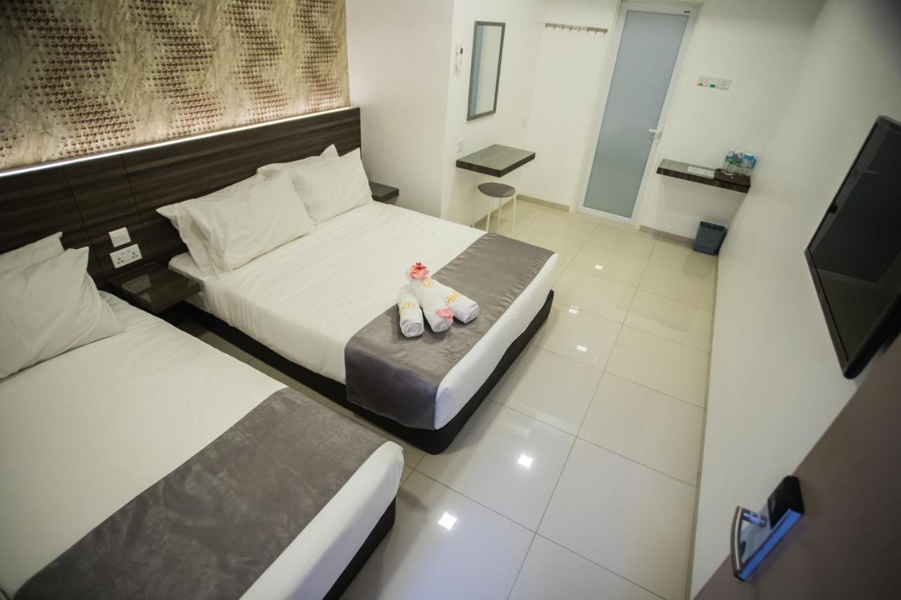IM 96 Villa Kuantan Exterior foto